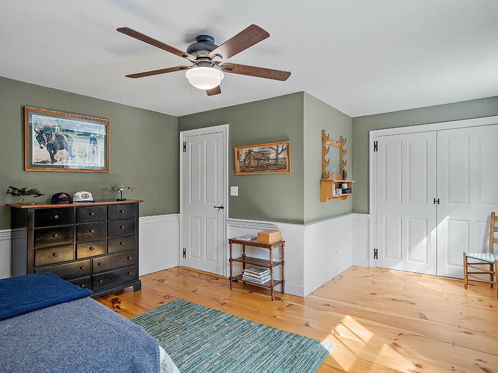Stay Cool This Summer with a Ceiling Fan